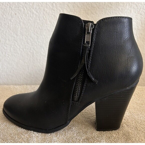 SHE & IN Women's Size 7.5 Black Chunky Heeled Ankle Boots with Tassels - Picture 4 of 12